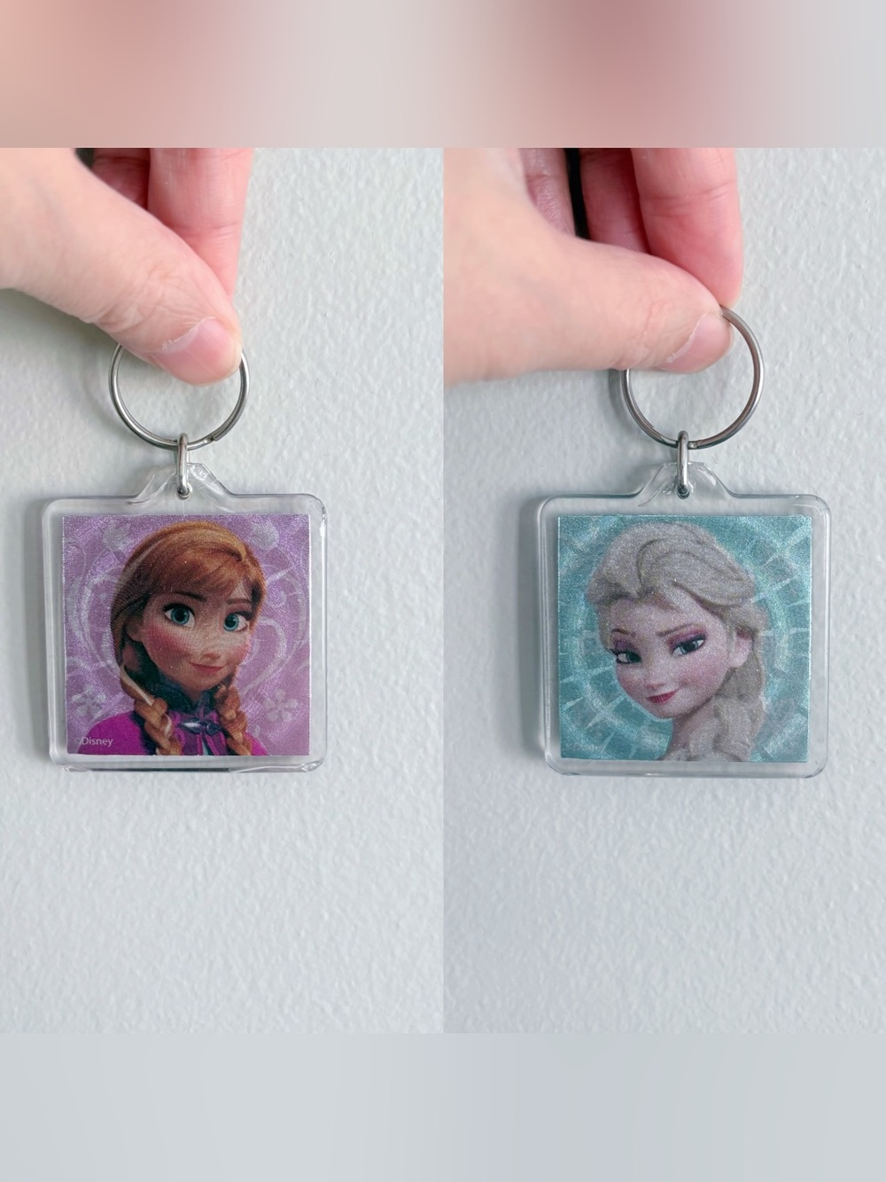 Disney Frozen Double-Sided Anna and Elsa Keychain - Purple & Teal